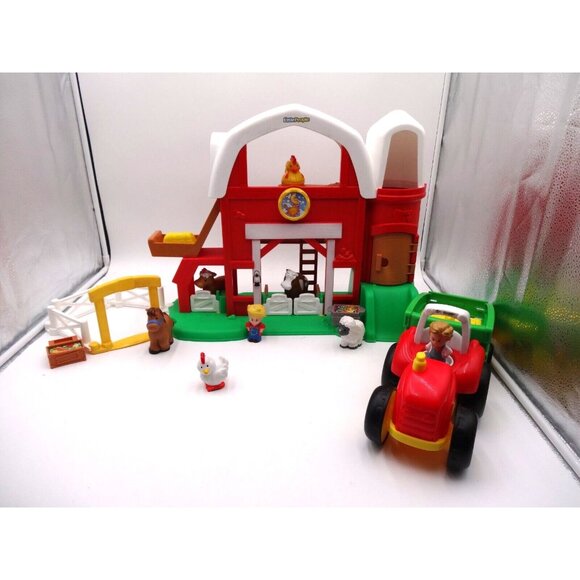 Fisher-Price Little People Fun Sounds Farm Horse Corral Animals‎ Tractor Works!!